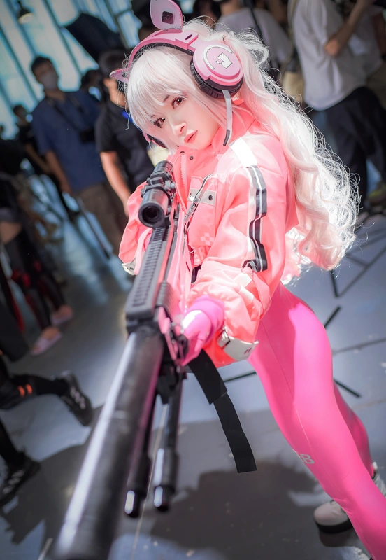 萤火虫漫展 NIKKE 胜利女神 爱丽丝 - 九九八吖