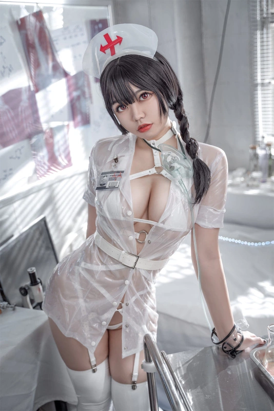 未来白色护士 - 啊日日_Ganlory